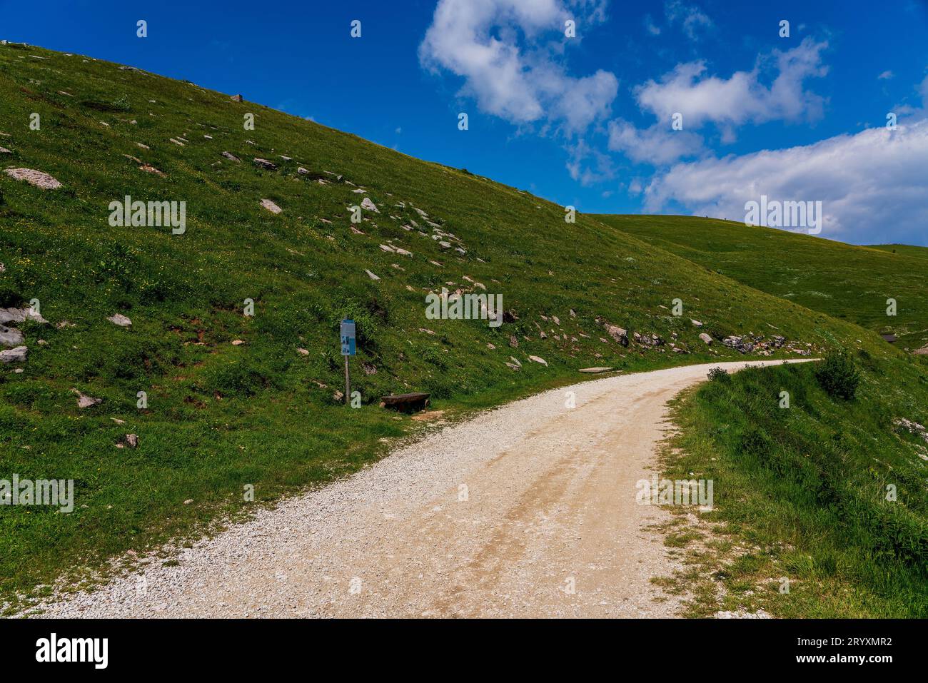 Sentiero escursionistico sul Monte Baldo sul Lago di Garda in Italia. Foto Stock