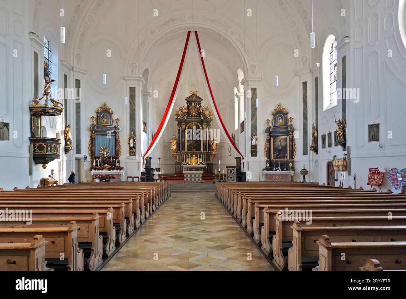 Chiesa parrocchiale cittadina di St. Walburga a Beilngries nel AltmÃ¼hltal, alta Baviera, Germania Foto Stock
