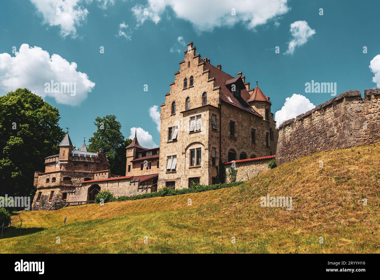 Vista panoramica del castello di Lichtenstein in Germania. Foto Stock