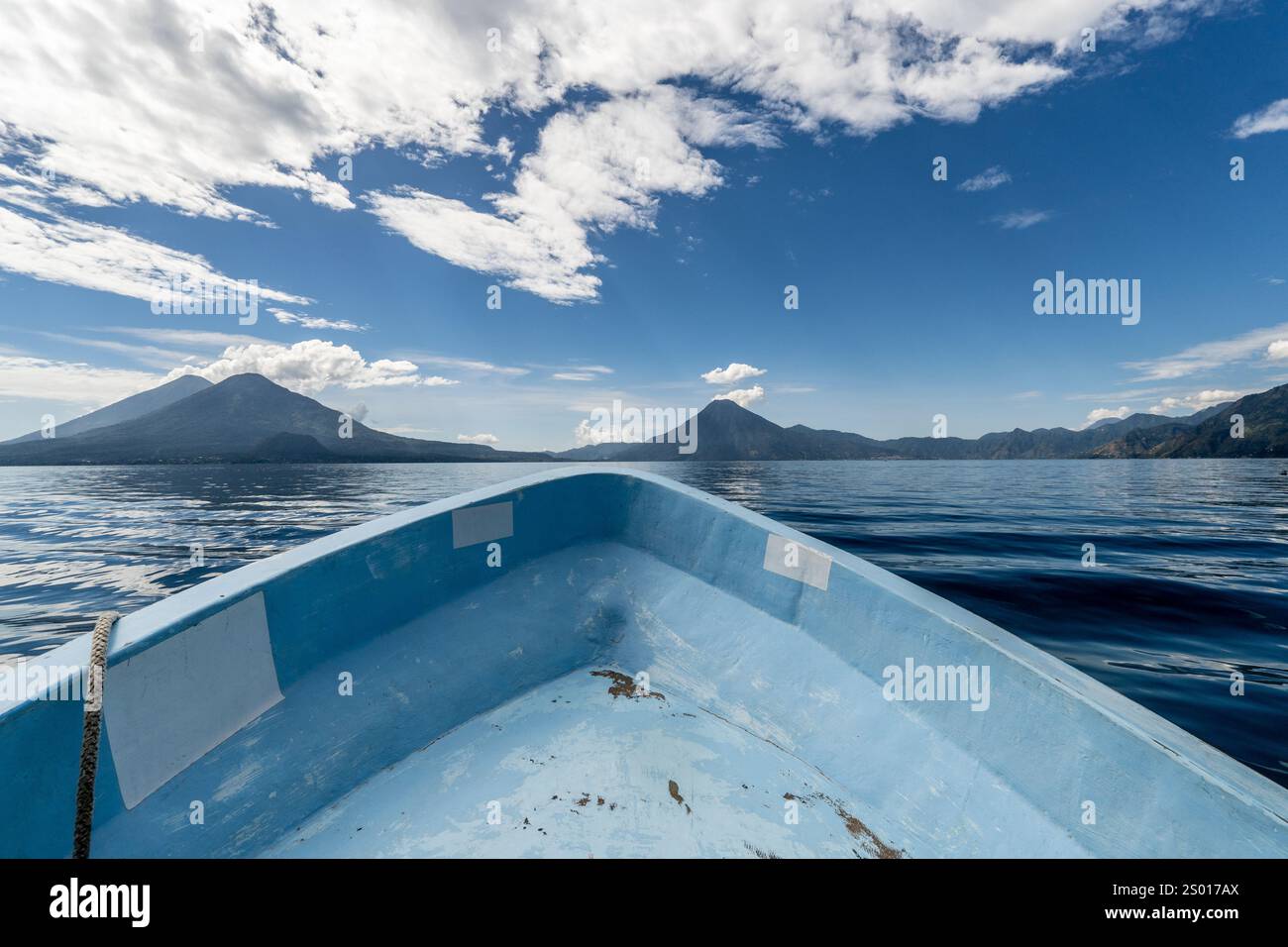 Barca (Lancha) Lago Atitlan, Guatemala Foto Stock