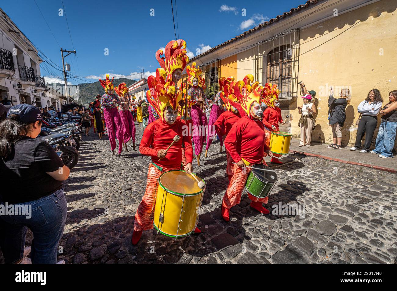 Festival per il fuoco del Diavolo, Antigua Guatemala ( la Quema del Diablo ) Foto Stock