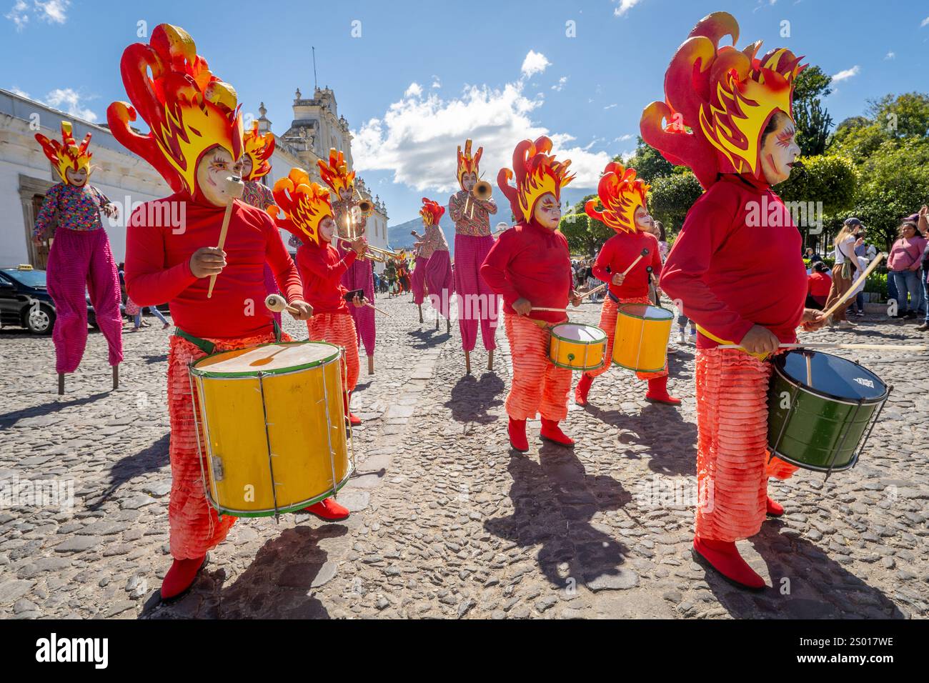 Festival per il fuoco del Diavolo, Antigua Guatemala ( la Quema del Diablo ) Foto Stock