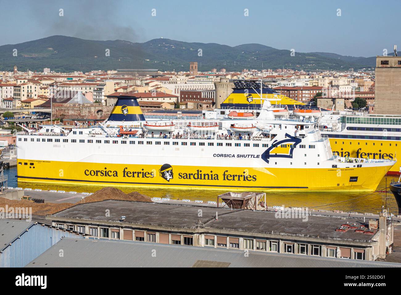 Immagine 2 parole chiave: Livorno Italia, Porto di Livorno, Porto di, Mar Tirreno Mediterraneo, Corsica Marina seconda, nave traghetto, Corsica Ferri, Sardegna Ferri Foto Stock