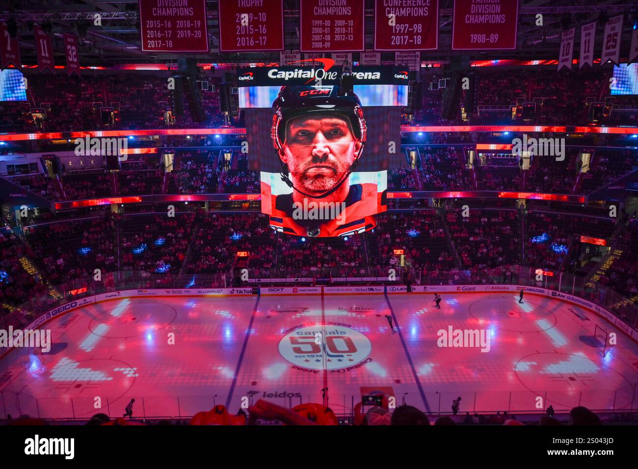 Apripista della stagione 2024-2025 di Washington Capitals. Foto Stock