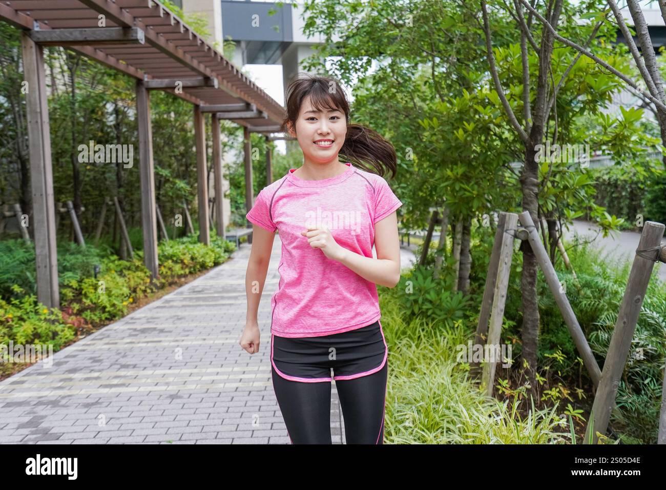 Donne che corrono Foto Stock