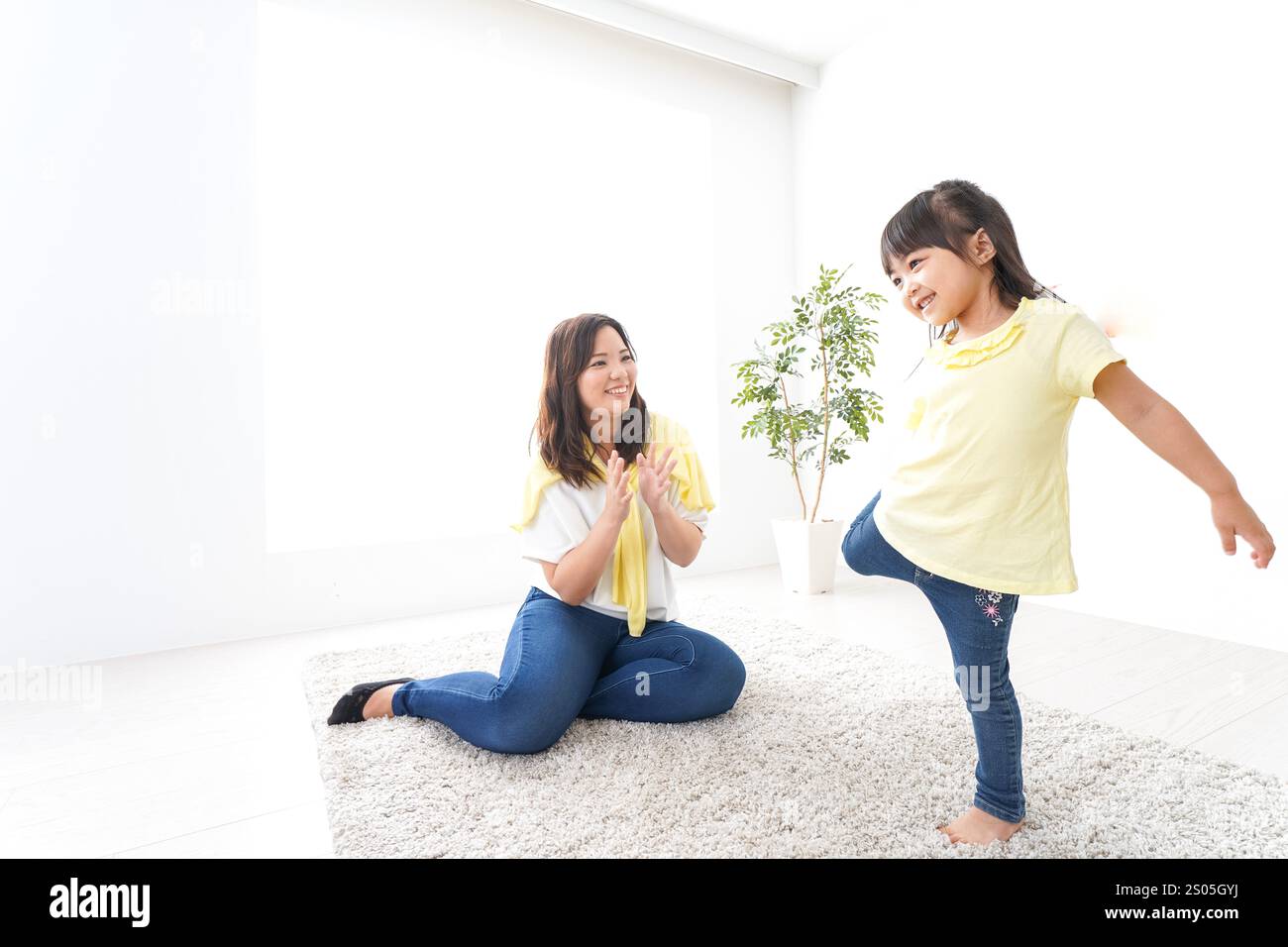 Madre e bambini Foto Stock