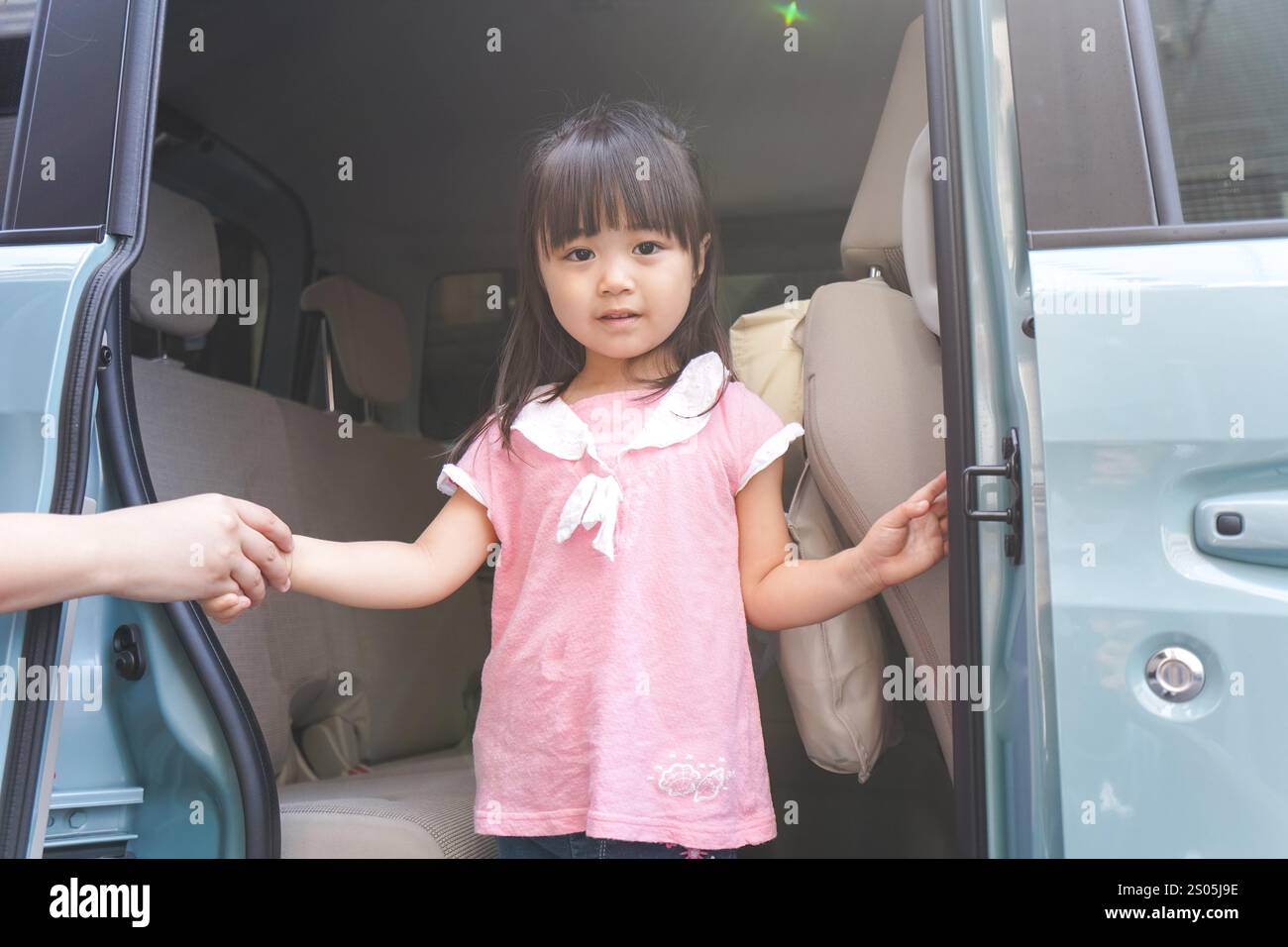 Bambini in auto Foto Stock