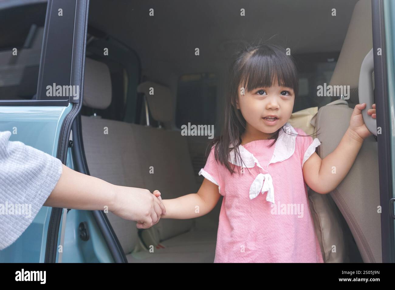 Bambini in auto Foto Stock