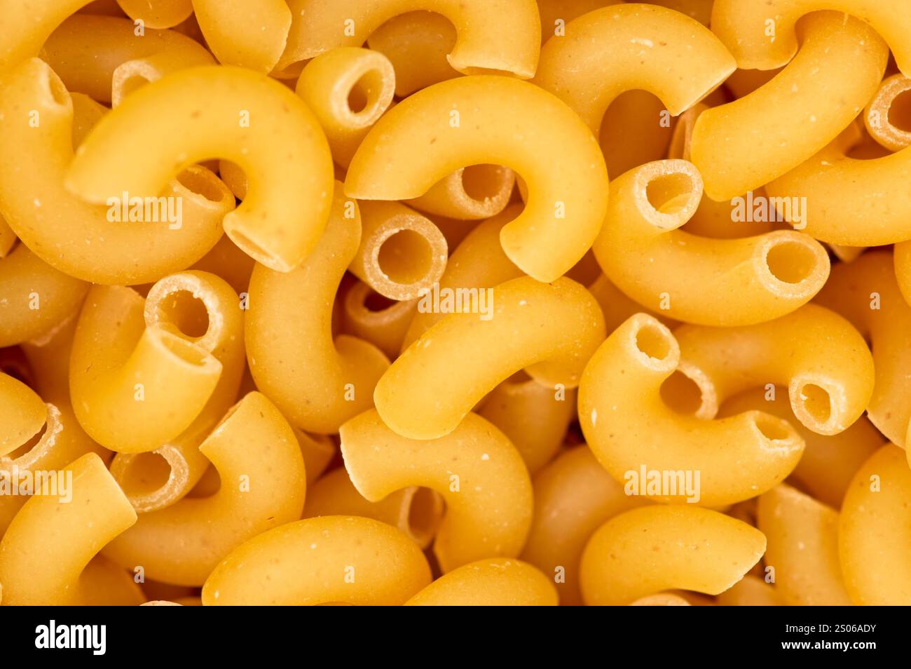 Primo piano di maccheroni crudi Foto Stock
