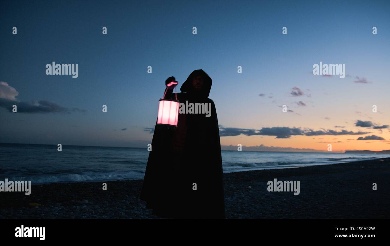 Luce viola nella Mystery Man Dance Foto Stock