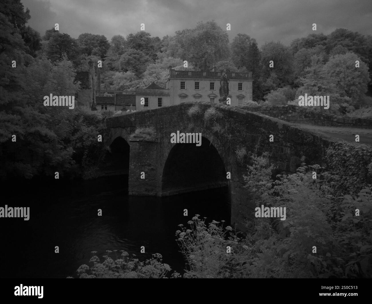 Bath, Regno Unito - 11 giugno 2024: Iford Manor vicino a Bath Foto Stock