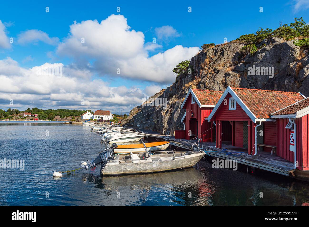 Vista sul villaggio Brekkestø in Norvegia. Foto Stock Vista sul villaggio Brekkestø in Norvegia. Foto Stock