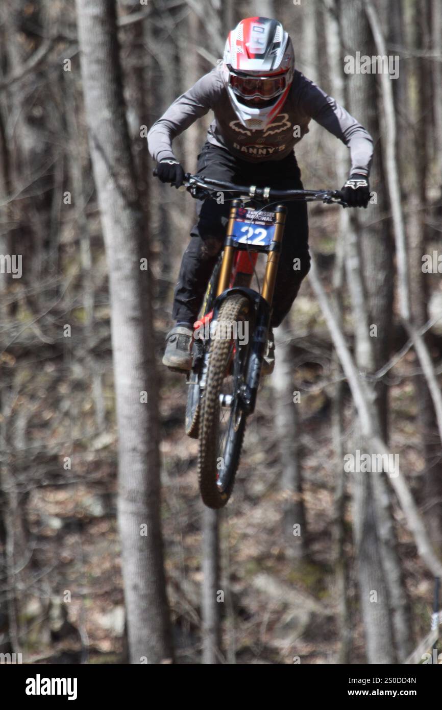 Tennessee National Mountain Bike Festival 2024 Downhill Event al WindRock Bike Park di Oliver Springs, Tennessee, Stati Uniti. Foto Stock