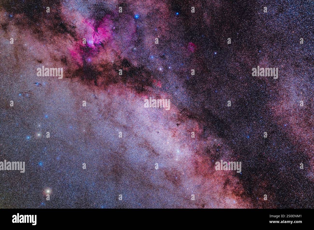 La ricca regione della via Lattea meridionale nelle costellazioni norma e Ara. Foto Stock