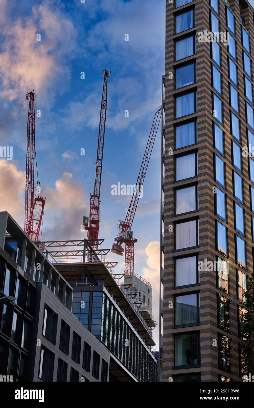 Costruzione di edifici, Bankside, Lavington St, Southwark St, Londra, Inghilterra, Regno Unito Foto Stock