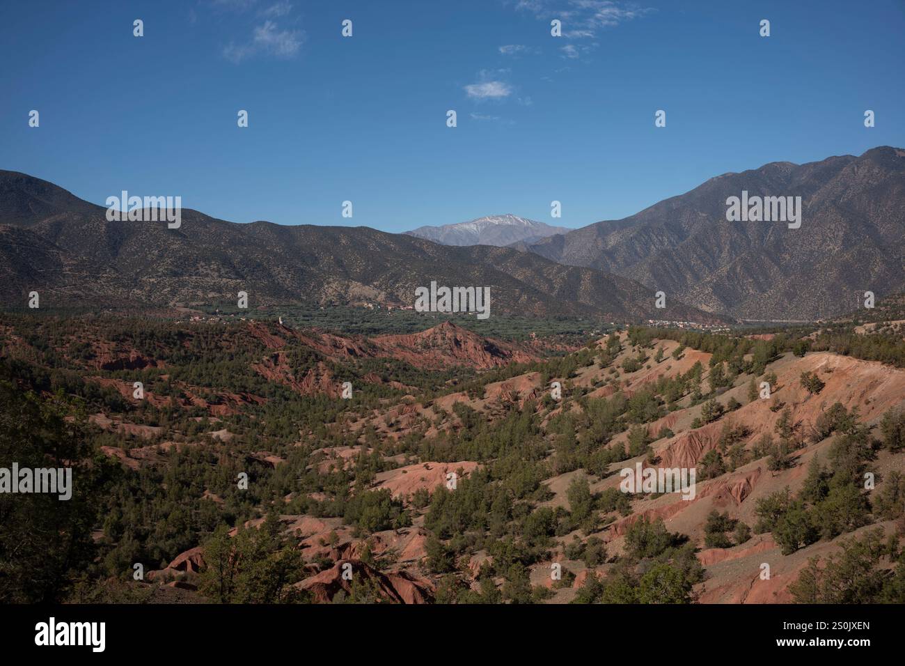 vista panoramica delle montagne dell'Atlante attraverso il Marocco e il Nord Africa Foto Stock