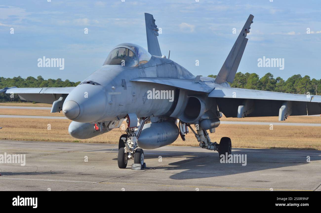 Caccia F/A-18 Hornet della Marina degli Stati Uniti Foto Stock