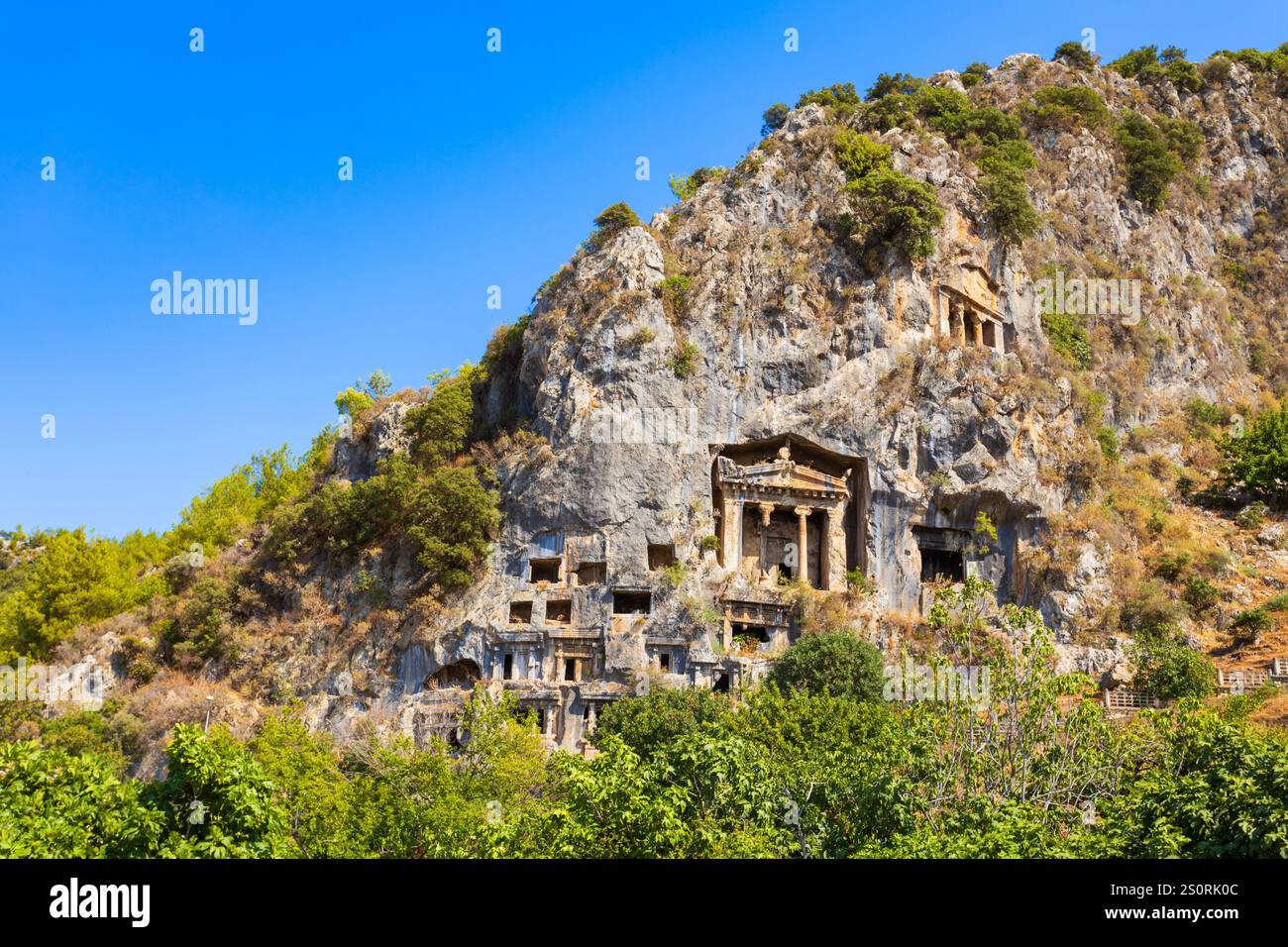 La Tomba di Amyntas o Tomba di Fethiye è un'antica tomba di roccia Licia nell'antica Telmessos, in Licia. Ora si trova nella città di Fethiye, nella provincia di Mugla, in Turchia. Foto Stock