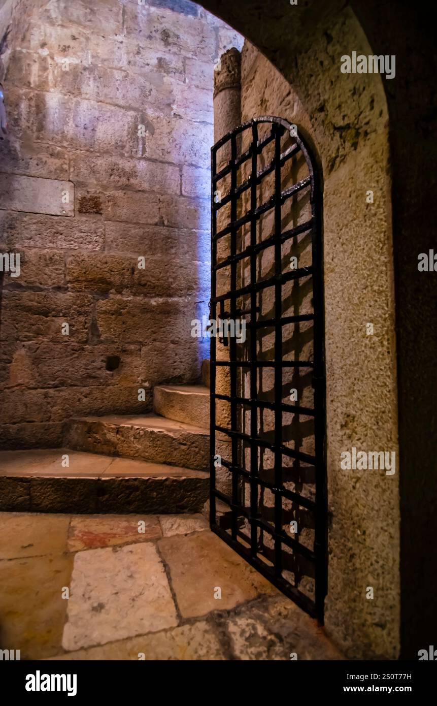 Torre de Belem. Archi in stile Rennaissance. Costruito nel XVI secolo per difendere la foce del fiume Tago. Belem, Lisbona, Portogallo Foto Stock