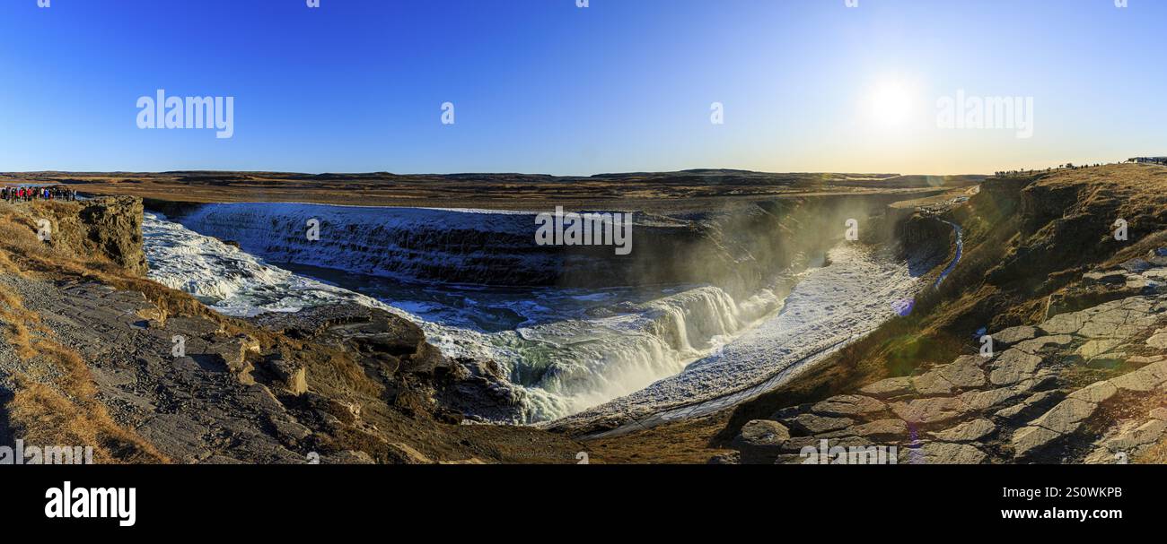 Cascata Gullfoss con ghiaccio, panorama, fiume Hvita, Haukadalur, Golden Circle, Islanda meridionale Islanda Foto Stock