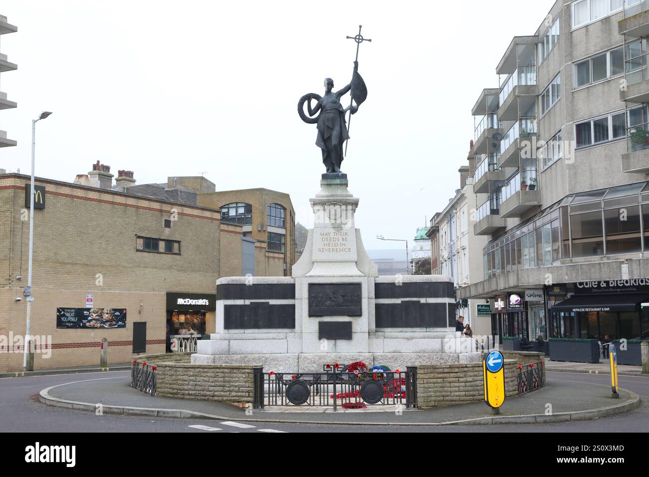 Folkestone War Memorial di F V Blundstone, Road of Remembrance Foto Stock