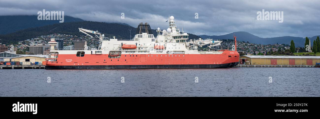 RSN Nuyina rompighiaccio a Hobart, Tasmania Foto Stock