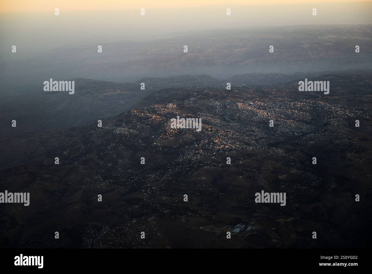 Vista aerea di un villaggio palestinese vicino alla Rift Valley in Cisgiordania, Palestina. Foto Stock