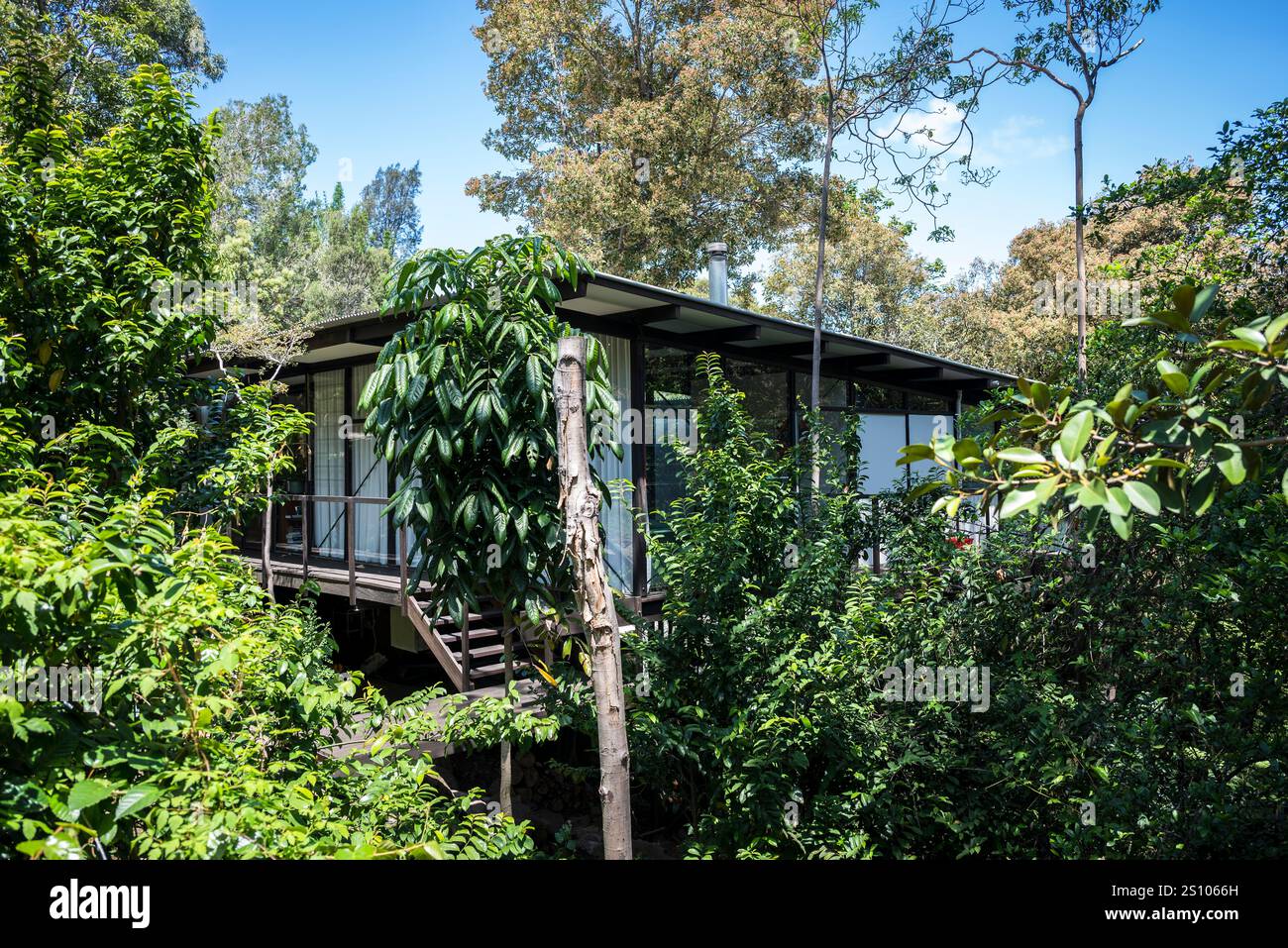 La Glass House, una dimora nazionale patrimonio dell'umanità al 80 The Bulwark, Castlecrag, un sobborgo sulla Lower North Shore, originariamente progettato come modello Foto Stock