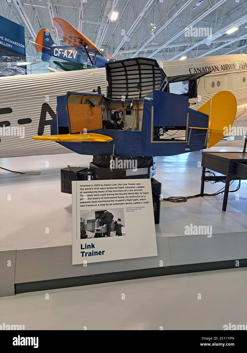 Link Trainer al Royal Aviation Museum of Western Canada a Winnipeg, Manitoba, Canada Foto Stock