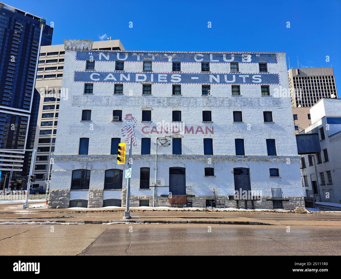 Murale Can-d-man di Nutty Club a Winnipeg, Manitoba, Canada Foto Stock