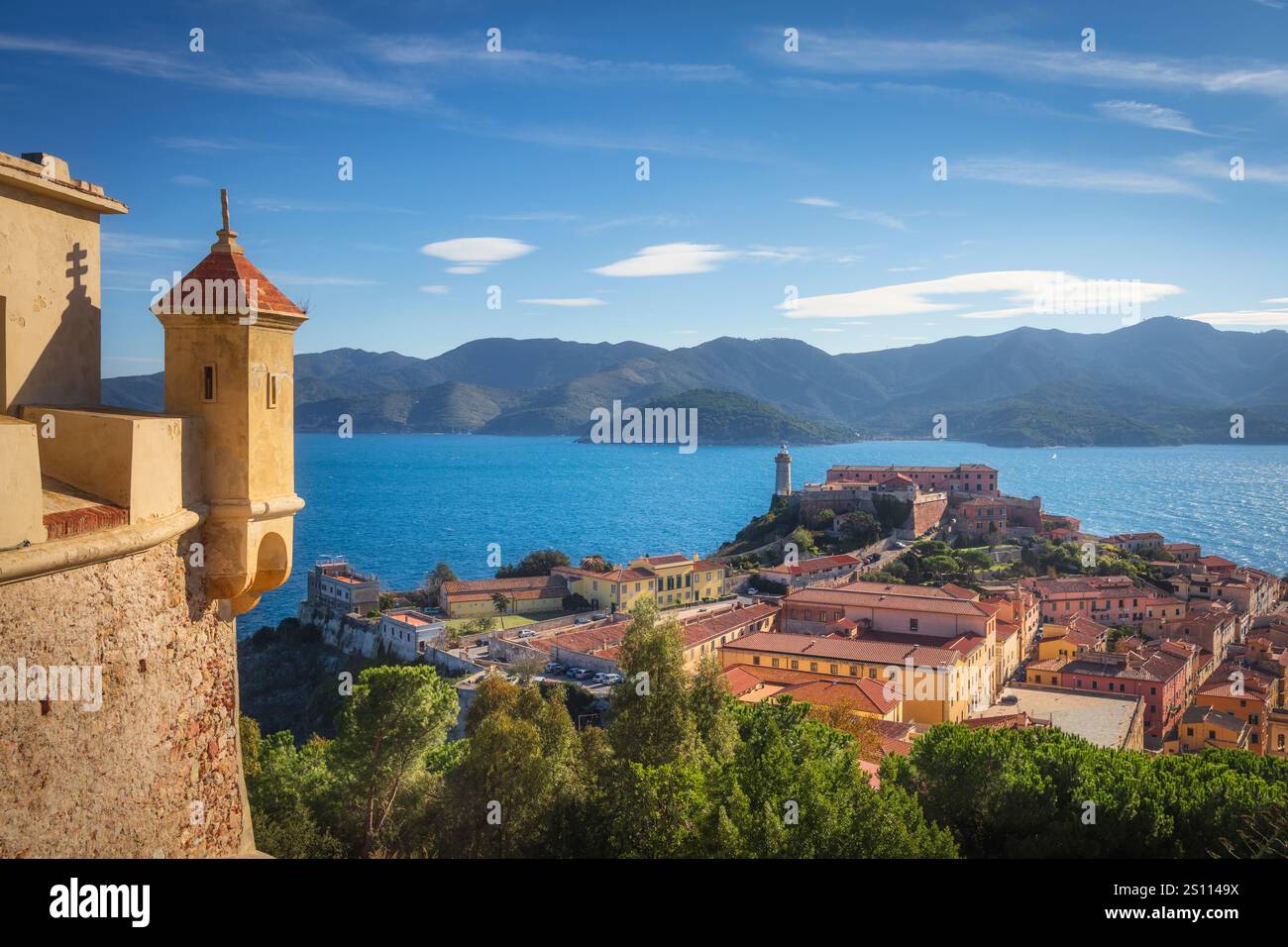 Isola d'Elba, Portoferraio vista aerea da forte Stella. Faro e forte. Regione Toscana, Italia, Europa. Foto Stock