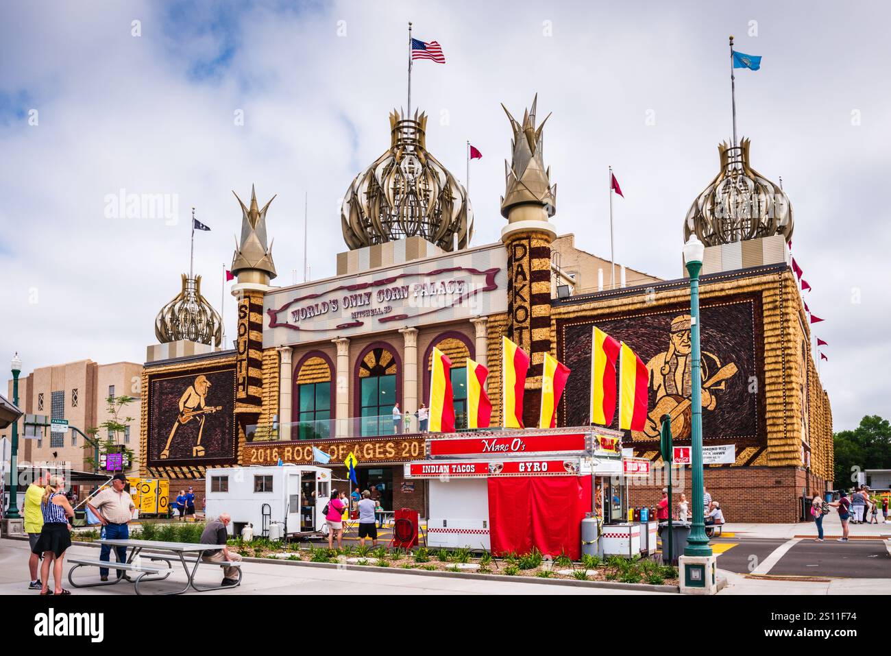 Mitchell SD USA - 26 agosto 2017: Il Corn Palace serve la comunità come sede di concerti, eventi sportivi, mostre e altri eventi locali. Foto Stock