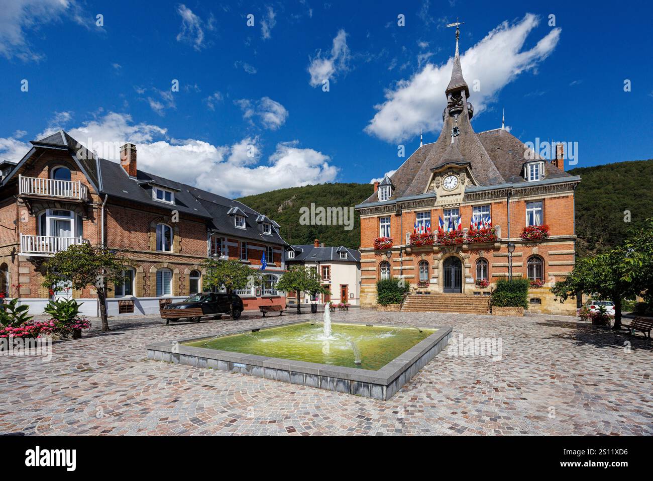 Hotel de Ville, municipio, Haybes, Francia Foto Stock