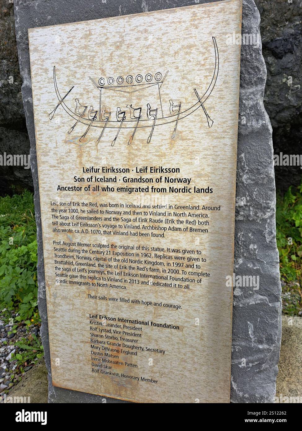 Cartello segnaletico per la statua di Leif Erikson a Hay Cove a Saint Lunaire-Griquet, Terranova & Labrador, Canada Foto Stock