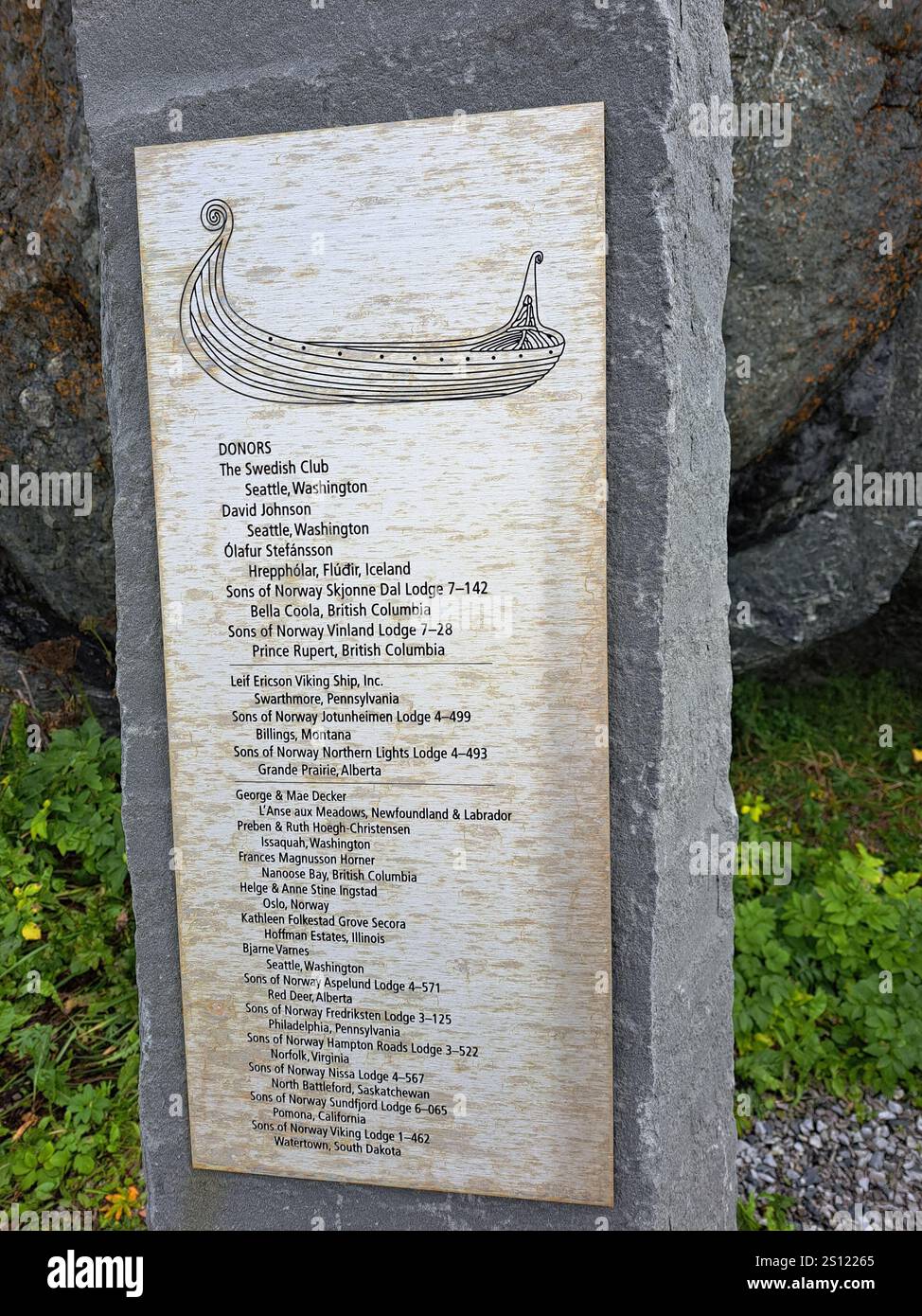 Lista dei donatori firmano per la statua di Leif Erikson a Hay Cove a Saint Lunaire-Griquet, Terranova & Labrador, Canada Foto Stock