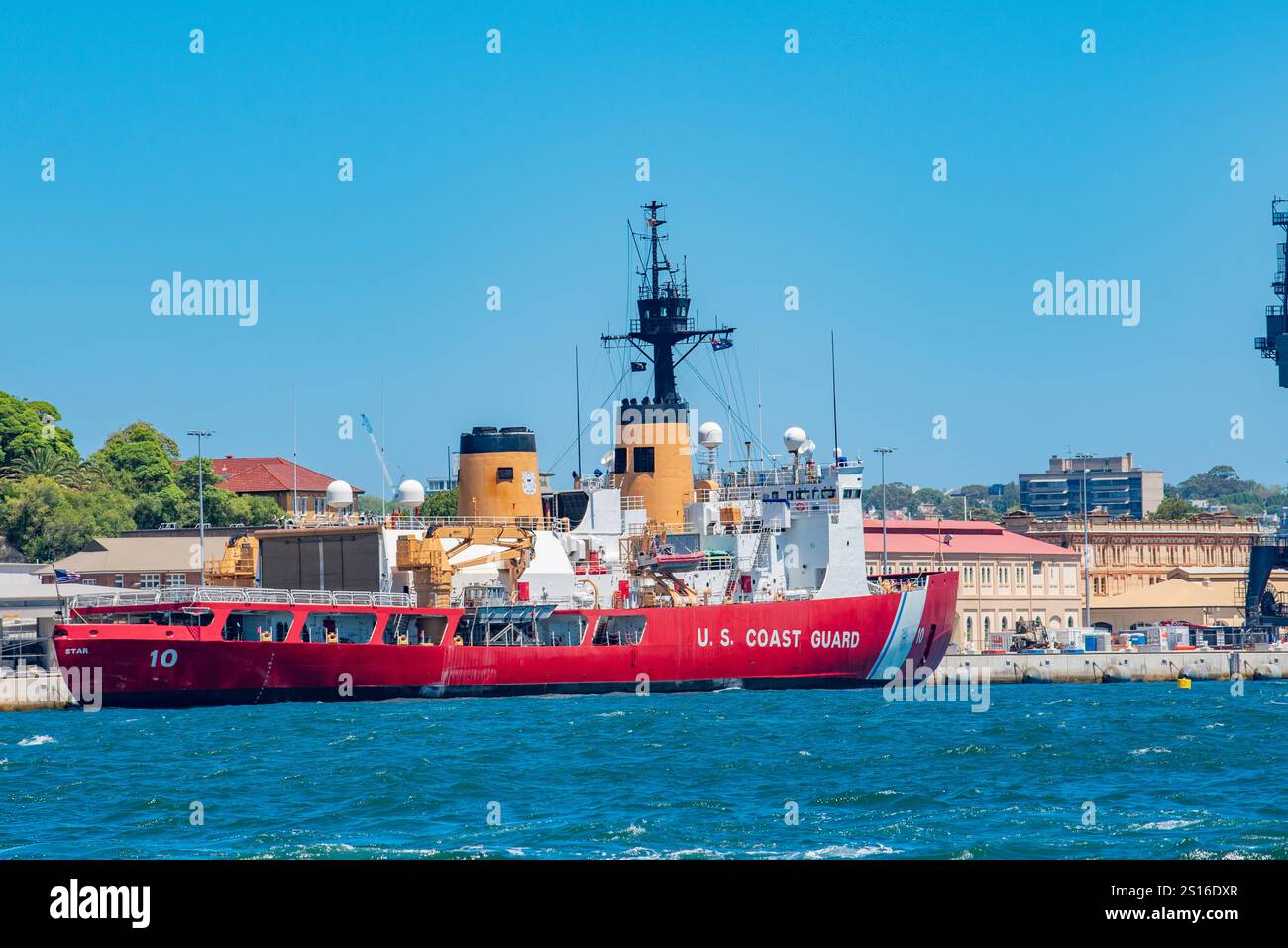 27 gennaio 2024, Royal Australian Navy Fleet base East, Garden Island Sydney: U.S. Coast Guard Cutter Polar Star (WAGB-10) una nave rompighiaccio attraccata Foto Stock