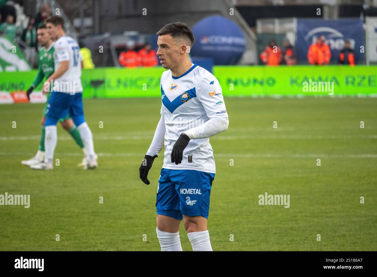 Il giocatore di STAL Mielec Sergiy Krykun (44) durante Radomiak Radom vs Stal Mielec. PKO BP Ekstraklasa. Stadion im. Braci Czachorów, Radom, polonia Foto Stock