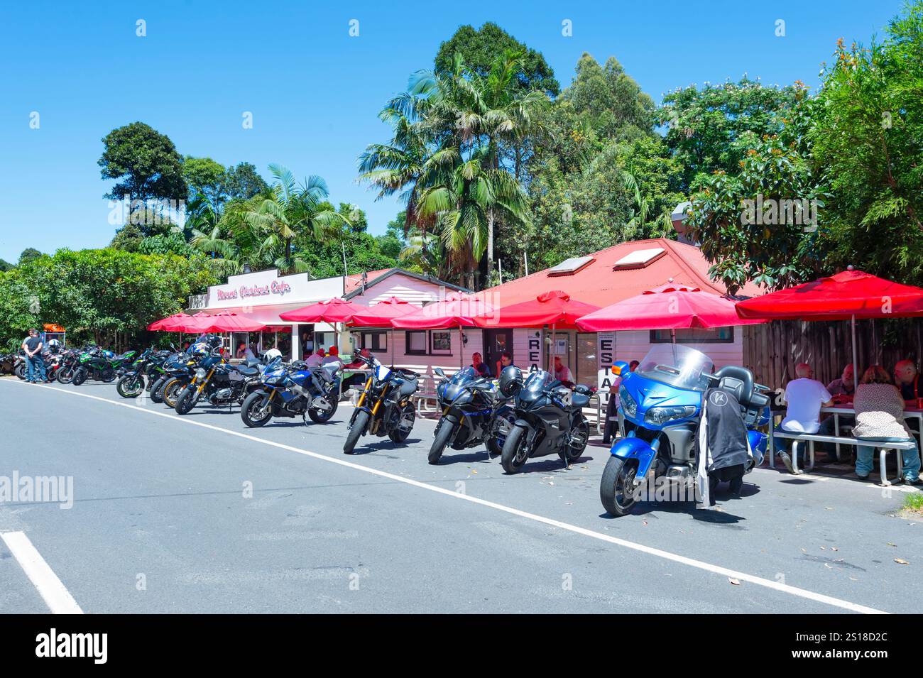 Esterno del Mount Glorious Café, vicino a Brisbane, un luogo popolare tra i motociclisti, Queensland, QLD, Australia Foto Stock