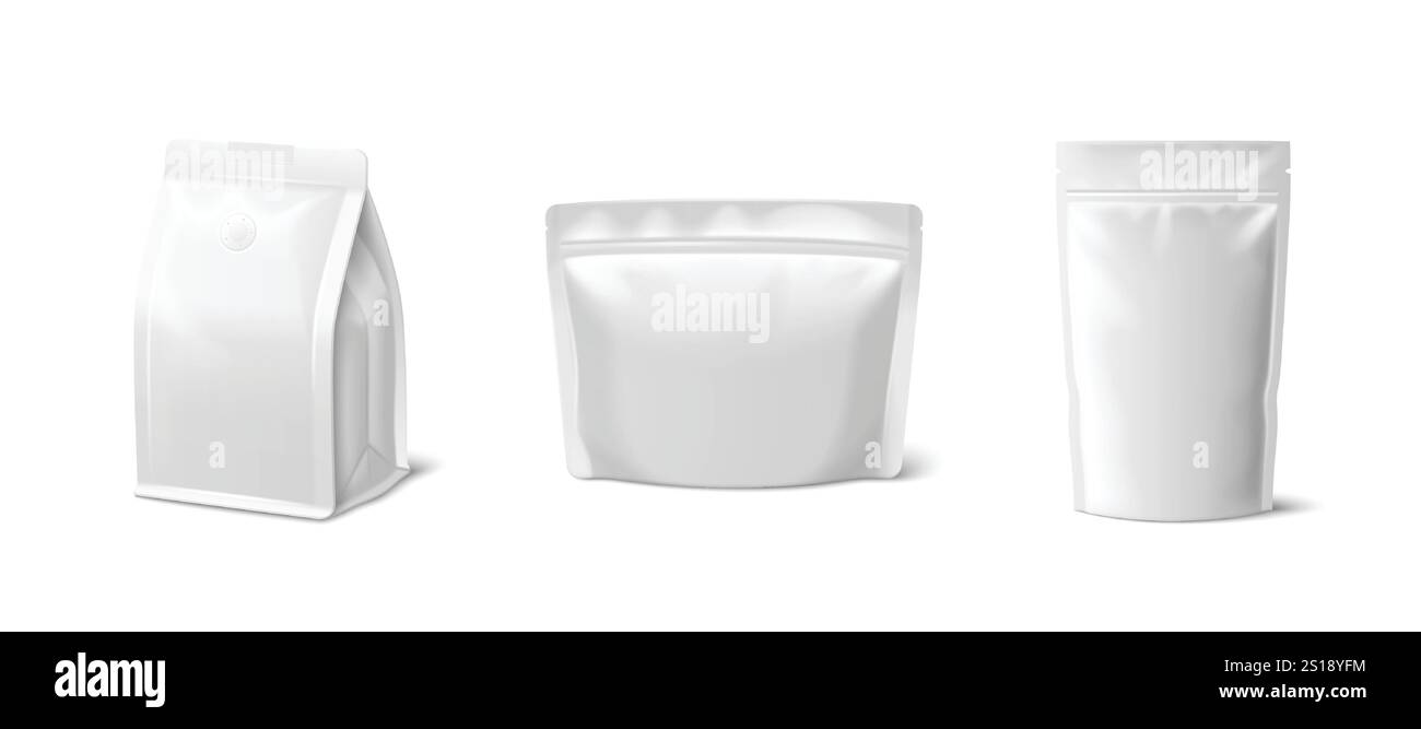 Sacchetti di carta bianca isolati sullo sfondo. Illustrazione vettoriale realistica di mockup di buste 3D con chiusura a zip e superficie vuota per il branding dei prodotti, alimenti risigillabili, caffè, tè, confezioni di snack Illustrazione Vettoriale