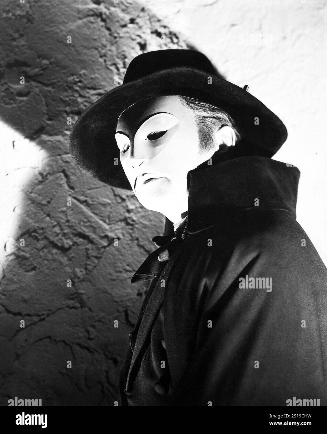 L'attore Claude Rains ne il fantasma dell'Opera (Universal, 1943). Foto verticale Foto Stock