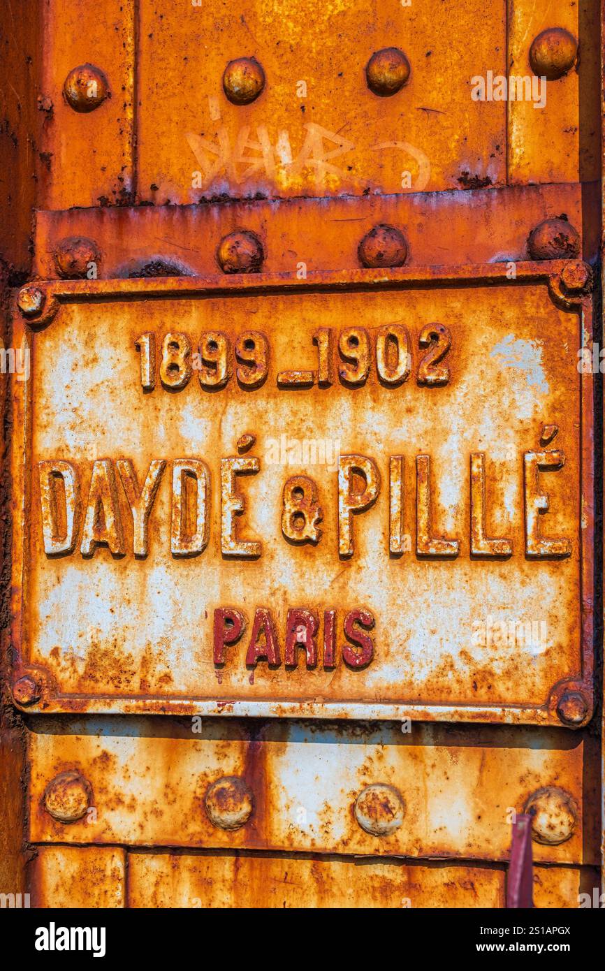 Vietnam, Hanoi, distretto di Hoan Kiem, vecchio distretto o distretto di 36 aziende, ponte Long Bien, ex ponte Paul-Doumer, costruito all'epoca dell'Indocina francese e inaugurato nel 1903 Foto Stock