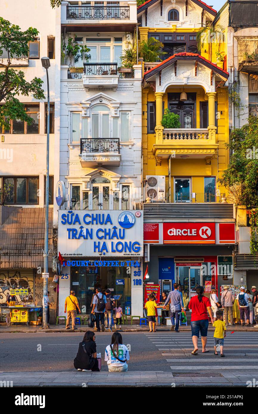 Vietnam, Hanoi, distretto di Hoan Kiem, dintorni del lago Hoan Kiem o del lago Sword Foto Stock