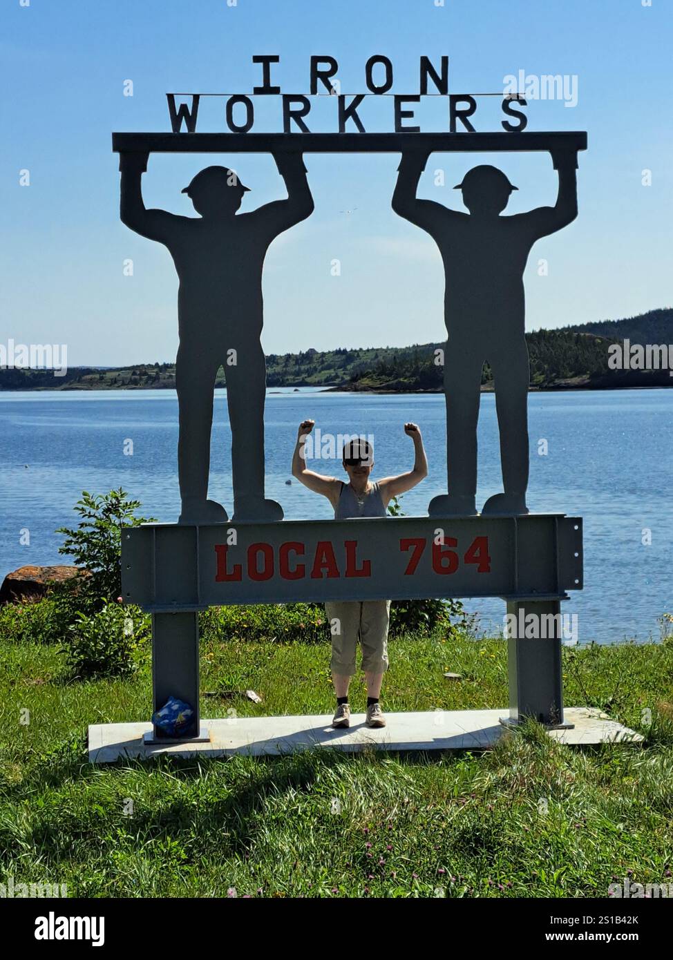 Insegna del sindacato dei lavoratori del ferro sulla spiaggia di Conception Harbour, Newfoundland & Labrador, Canada Foto Stock