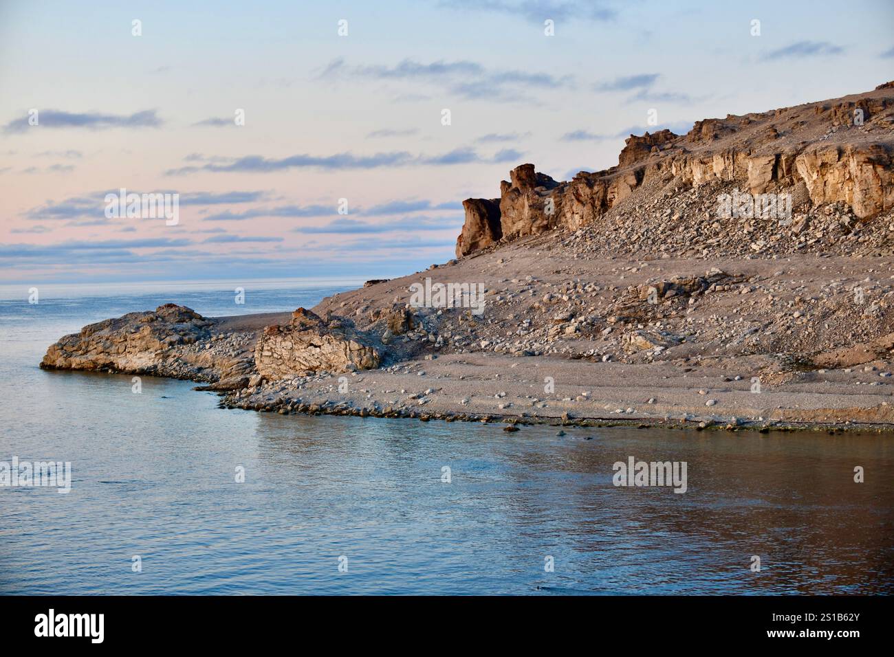 Sutton Island nel Dolphin e Union Strait, nel Northern Territory, Canada Foto Stock