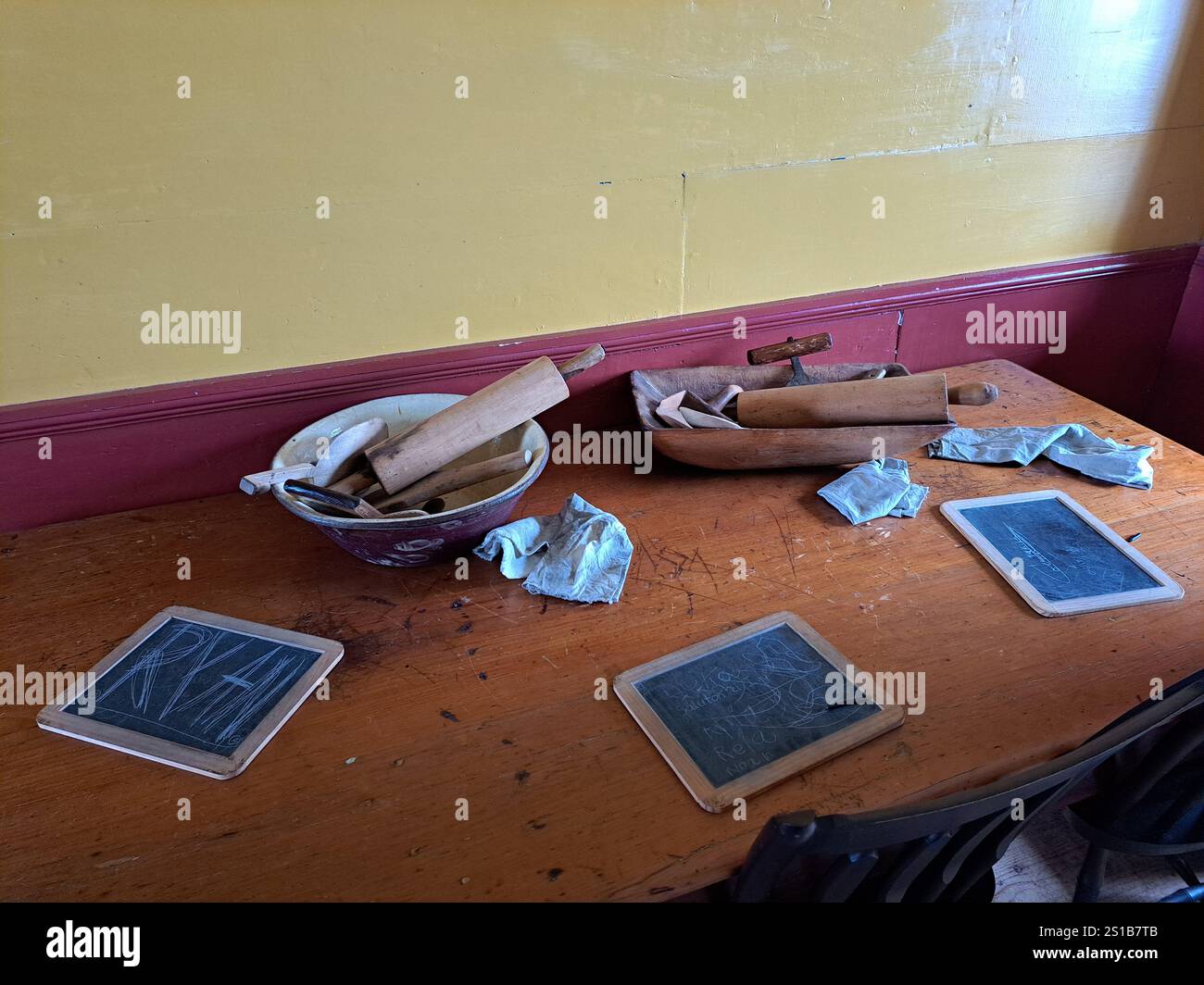 Cucina all'interno dell'Heritage Lighthouse presso Cape Spear Lighthouse National Historic Site a St. John's, Newfoundland & Labrador, Canada Foto Stock