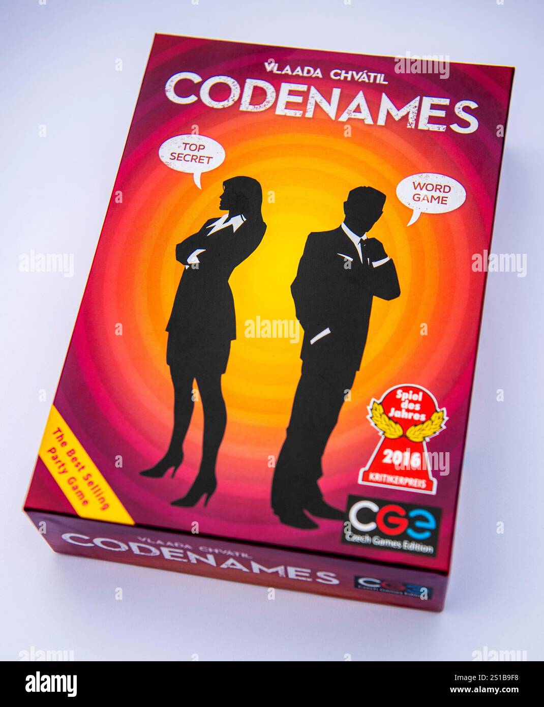 Scatola contenente i nomi in codice del gioco da tavolo Foto Stock