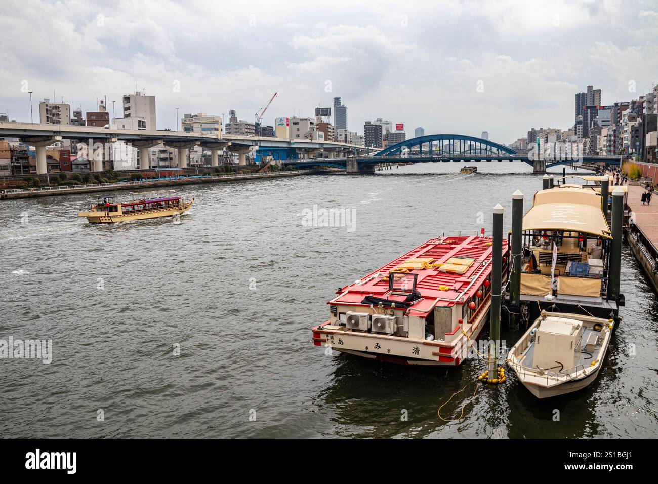 Fiume Sumida, Taito, Tokyo, Giappone Foto Stock