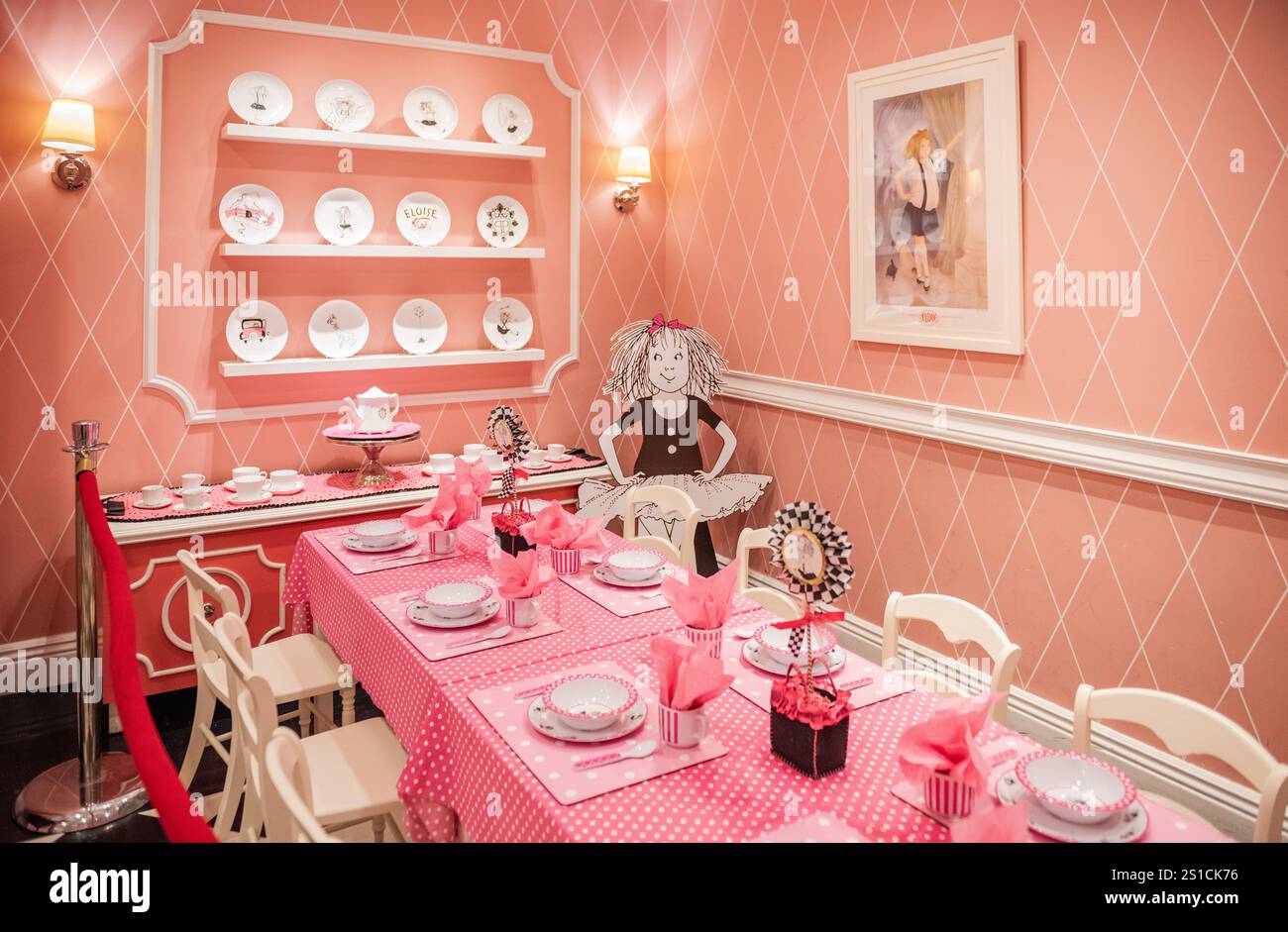 New York, NY USA - 26 ottobre 2017: Eloise at the Plaza Attraction at the Plaza Hotel a New York City si basa sul popolare libro e fi per bambini Foto Stock