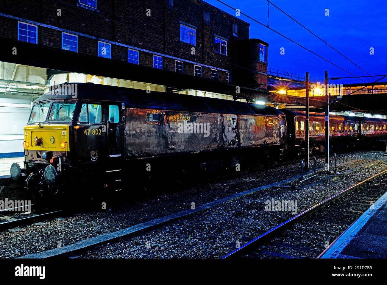 West Coast Railways Class 47802, York Station, Yorkshire, Inghilterra, 11 luglio 2024 Foto Stock