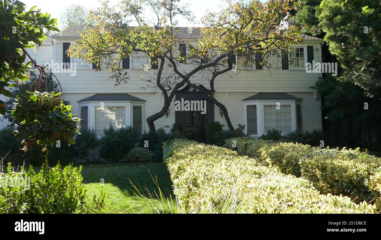 Toluca Lake, California, USA 2 gennaio 2025 Direttore Raoul Walsh ex casa il 2 gennaio 2025 a Toluca Lake, California, USA. Foto di Barry King/Alamy Stock Photo Foto Stock